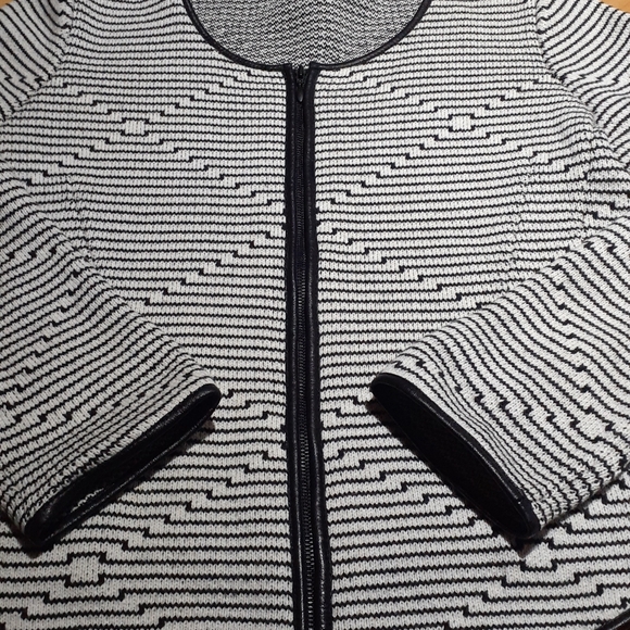 Margaret O'Leary Womens Size Medium Full-Zip Knit Blazer with Black Leather Trim - Picture 3 of 6